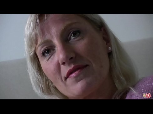 ❤️ Mama pe care am futut-o cu toții ... Doamnă, purtați-vă frumos! at ro.8kpornvids.ru ❤